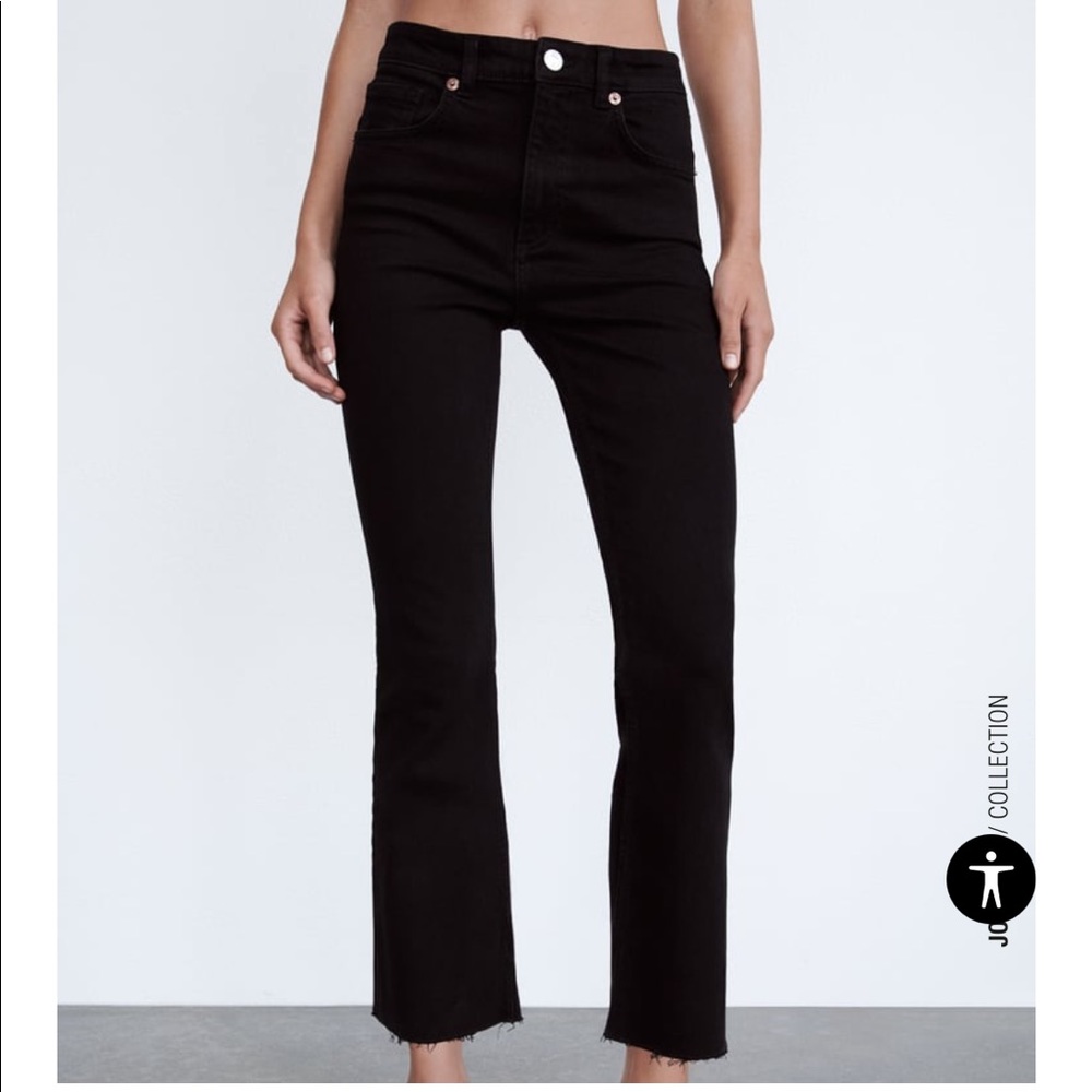 Zara Size 4 Black Flare Crop Jeans